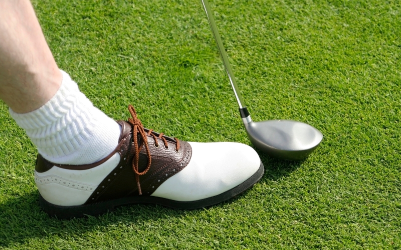 chọn giày golf theo phong cách cá nhân