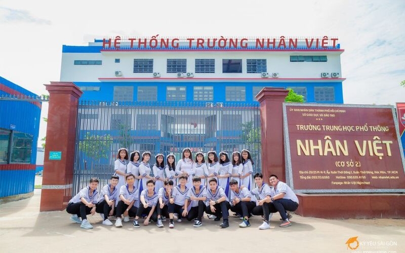 Trường THPT tư thục Nhân Việt